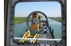 Gạt nước cửa sổ ly tâm